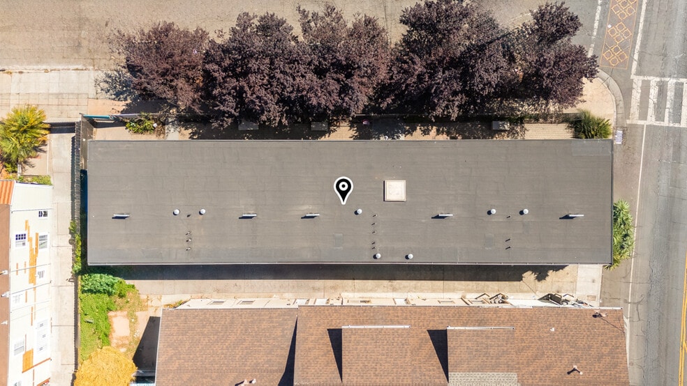 More Photos Of 2011 Rutherford St, Oakland Apartments For Sale