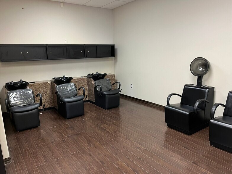 More Photos Of 9522 Huffmeister Rd, Houston Unknown For Sale