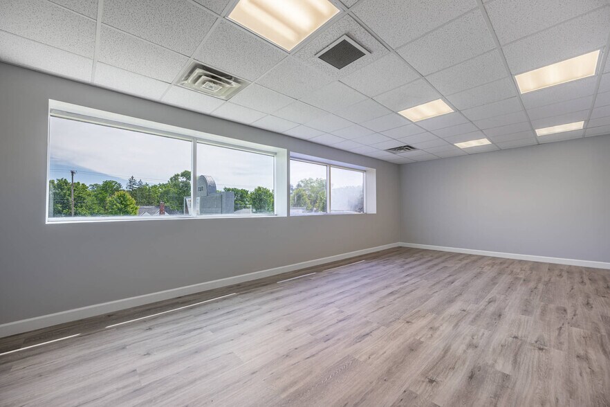 More Photos Of 7271 N Main St, Dayton Medical For Lease