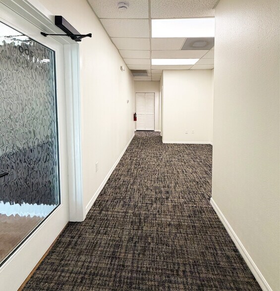More Photos Of 166 Lookout Pl, Maitland Medical For Lease