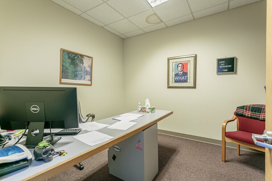 More Photos Of 300 Buell Rd, Rochester Loft Creative Space For Sale