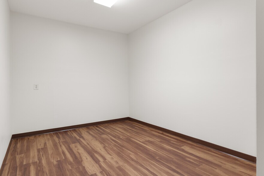 More Photos Of 9030 W Fort Island Trl, Crystal River Medical For Sale