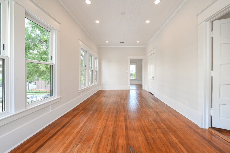 More Photos Of 811 Stuart St, Houston Loft Creative Space For Lease