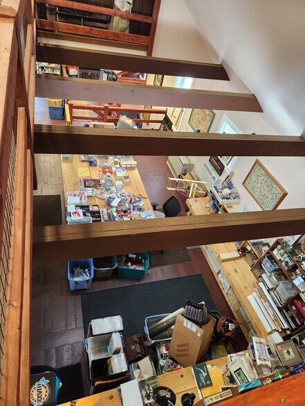 More Photos Of 16 Concord Hill Rd, Pittsfield Office For Sale