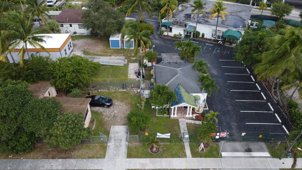 More Photos Of 520 NW 5th St, Hallandale Beach Schools For Sale