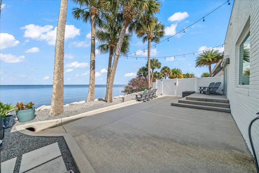 More Photos Of 2225 S Washington Ave, Titusville Office Residential For Sale