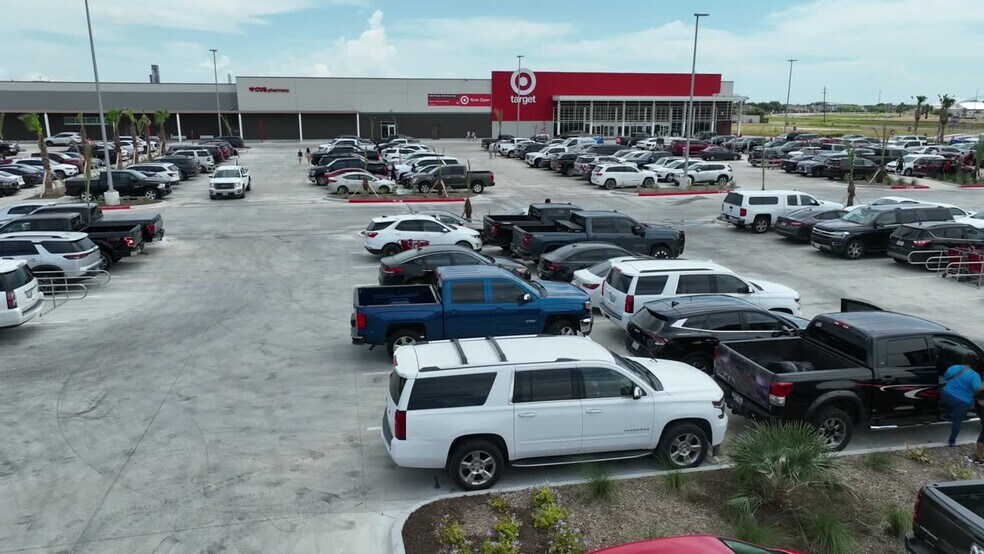 More Photos Of Hwy 181, Portland Storefront For Lease