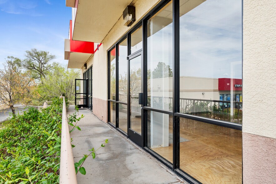 More Photos Of 371 Garden St, Prescott Storefront Retail Office For Sale