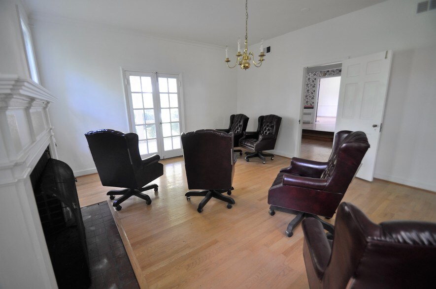 More Photos Of 14507 Main St, Upper Marlboro Office For Sale