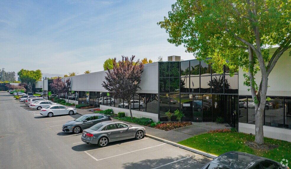 Primary Photo Of 2360 Qume Dr, San Jose Flex For Lease