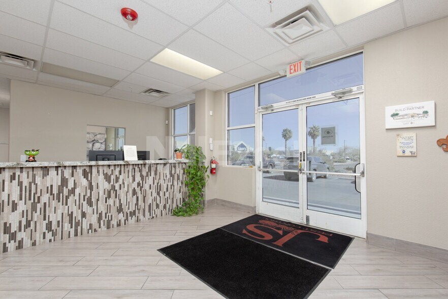 More Photos Of 4429 Losee Rd, North Las Vegas Warehouse For Sale