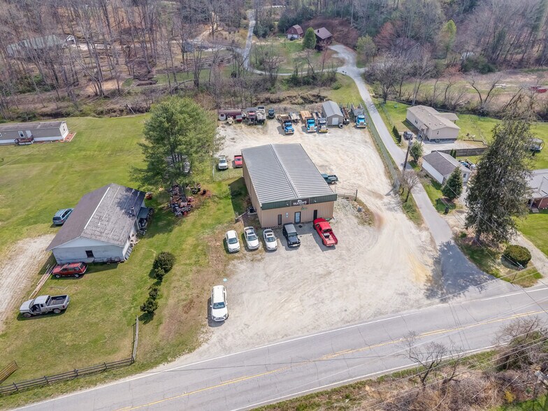 More Photos Of 535 Old Rosman hwy, Brevard Flex For Sale