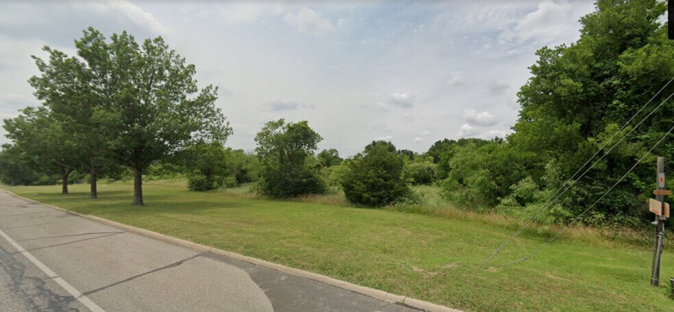 More Photos Of 1600 Ennis, Ennis Land For Sale