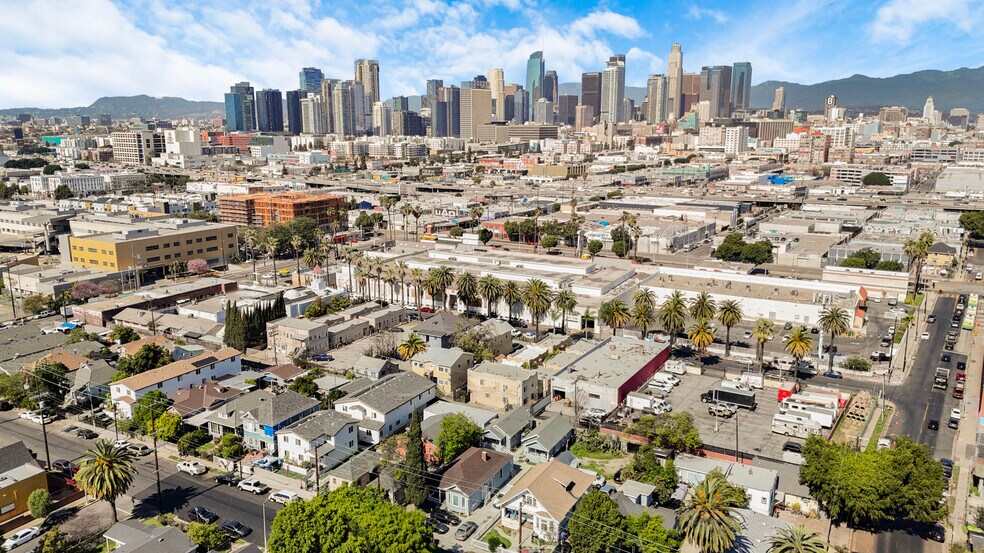 More Photos Of 515 E 21st St, Los Angeles Apartments For Sale