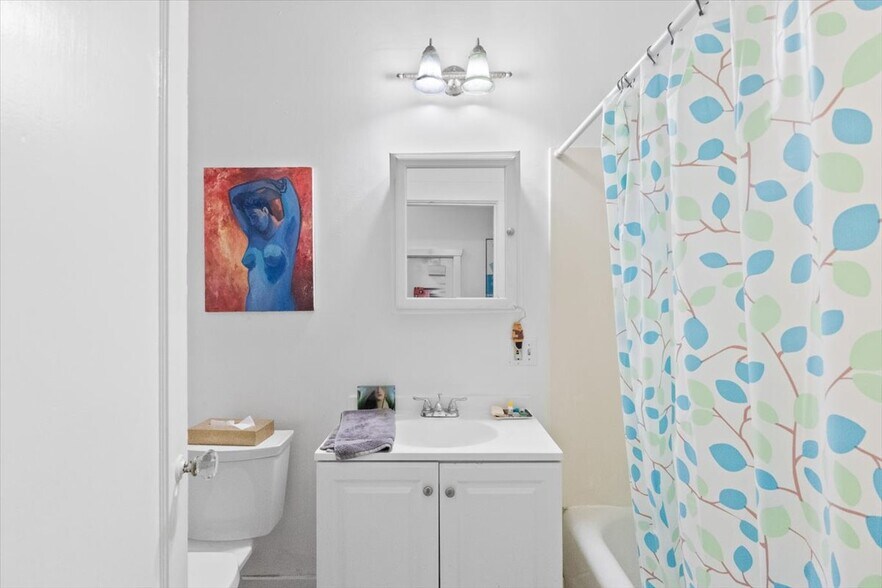 More Photos Of 2835 Anza St, San Francisco Apartments For Sale