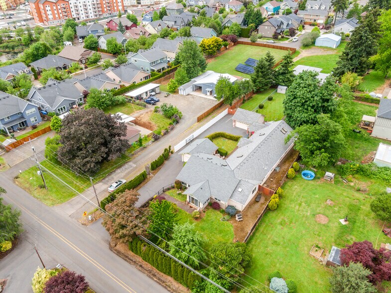 More Photos Of 14547 Thayer Rd, Oregon City Congregate Senior Housing For Sale
