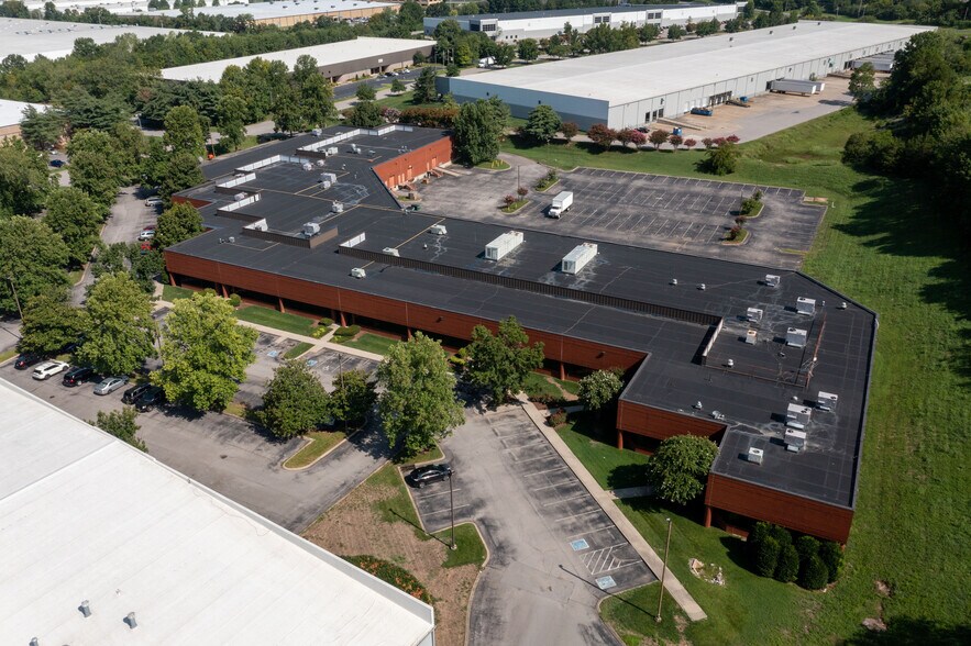 More Photos Of 305 Tech Park Dr, La Vergne Flex For Sale