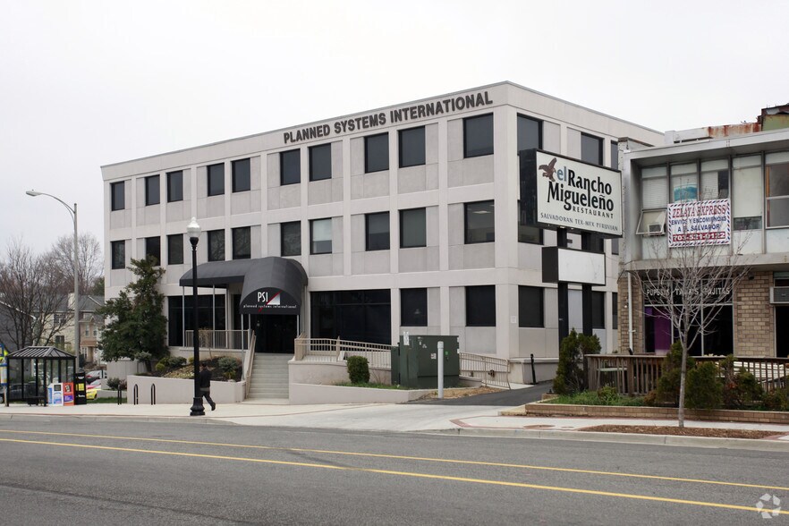 More Photos Of 3717 Columbia Pike, Arlington Office For Sale
