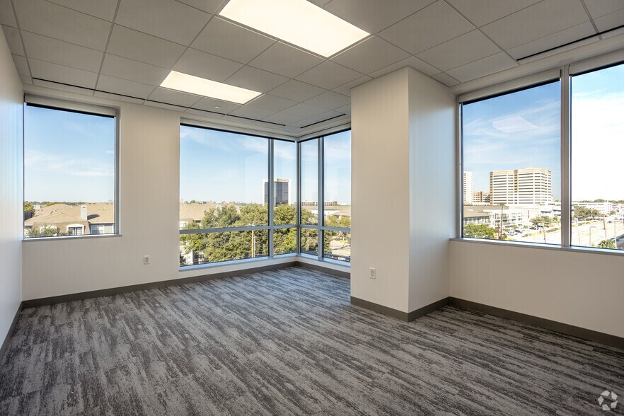 More Photos Of 12400 Coit Rd, Dallas Office For Lease
