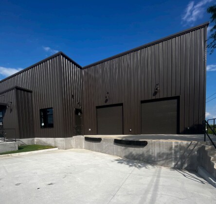 More Photos Of 2609 S Interstate 35, San Marcos Warehouse For Lease