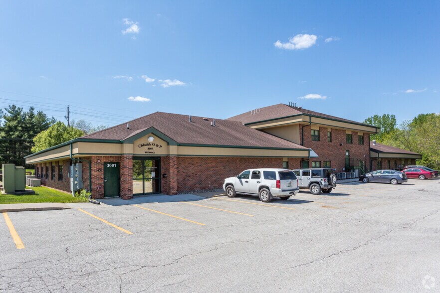 More Photos Of 3001 86th St, Urbandale Medical For Lease