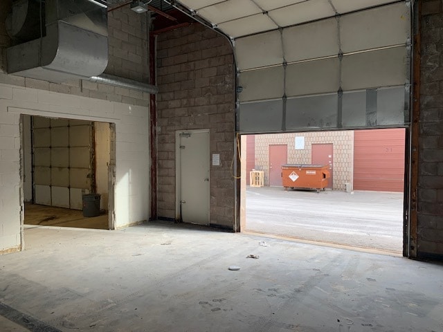 More Photos Of 2721 Markham Rd, Toronto Showroom For Sale