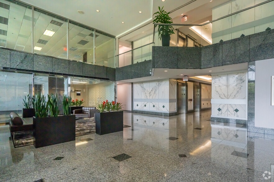 More Photos Of 600 N Westshore Blvd, Tampa Office For Lease