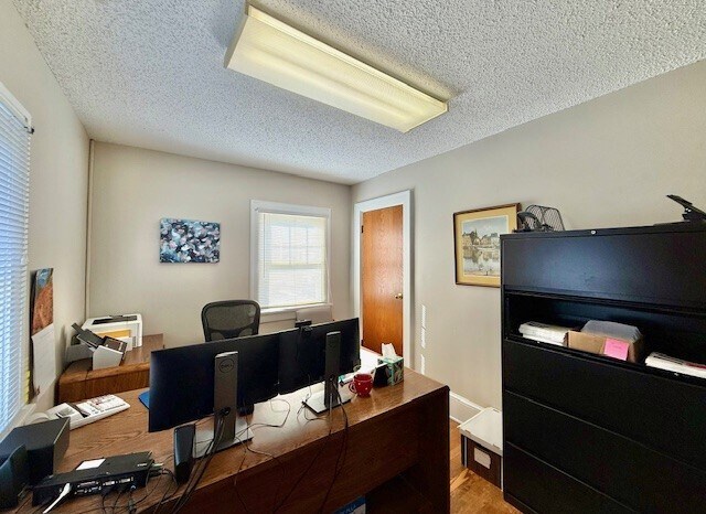 More Photos Of 85 Peachtree Rd, Asheville Office For Sale