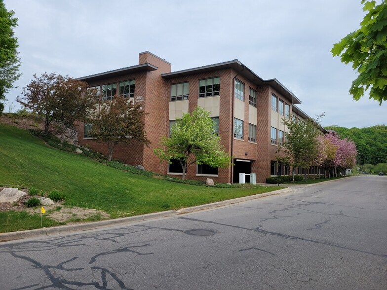 More Photos Of 4020 Copper View, Traverse City Medical For Sale