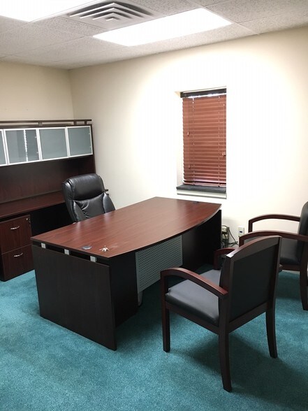 More Photos Of 347 N Pottstown Pike, Exton Office For Lease