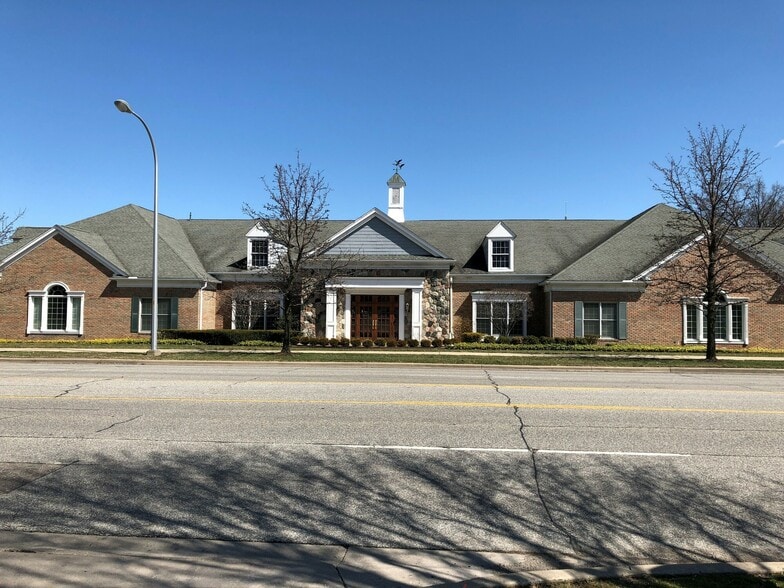 More Photos Of 21420 Greater Mack Ave, Saint Clair Shores Office For Lease