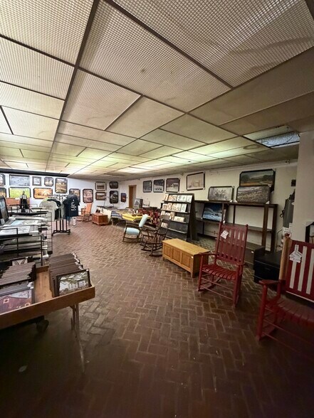 More Photos Of 2857-2867 Lincoln Hwy, Ronks Storefront Retail Residential For Sale