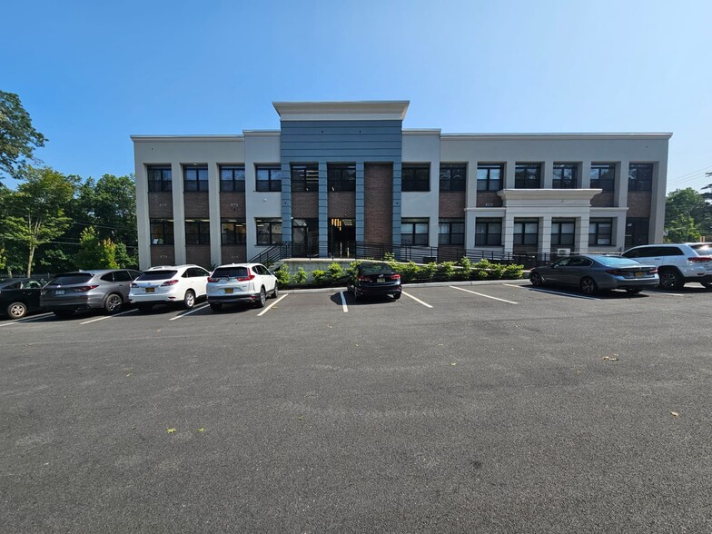 Primary Photo Of 233 Lafayette Ave, Suffern Medical For Lease