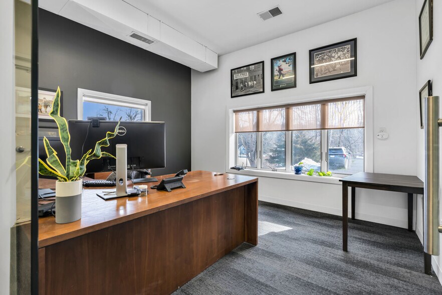 More Photos Of 140 W Main St, Clinton Township Office For Sale