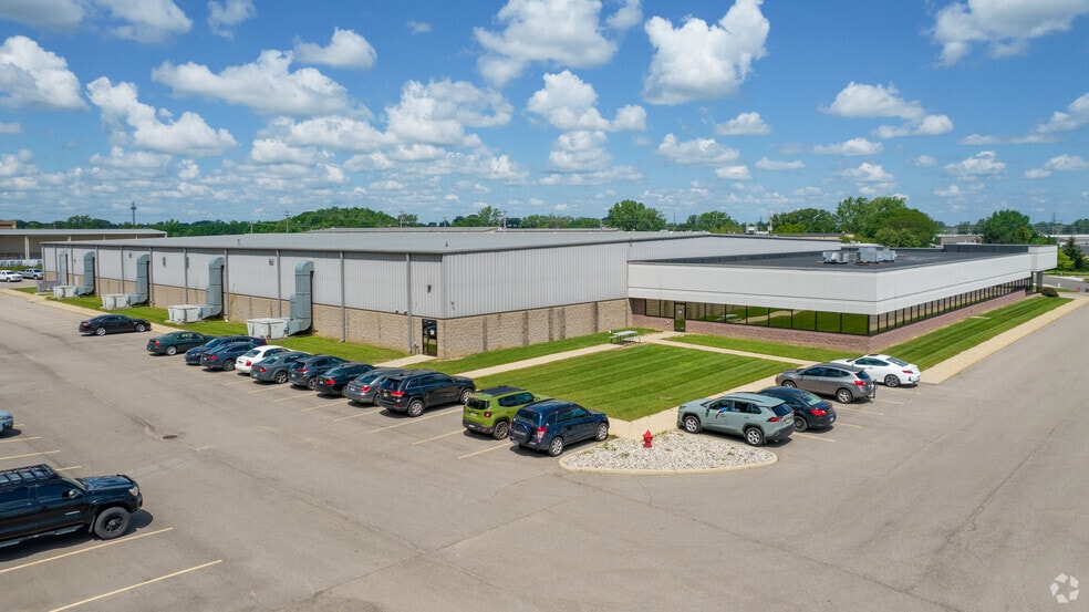 More Photos Of 5858 Enterprise Dr, Lansing Manufacturing For Sale