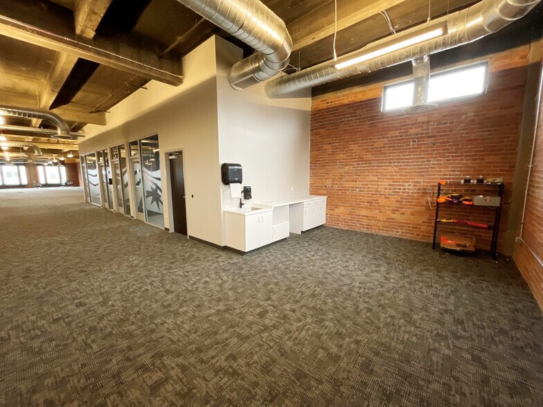 More Photos Of 127 W Wayne St, Fort Wayne Office For Sale