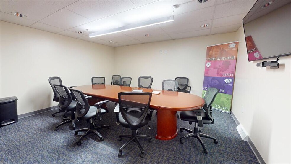 More Photos Of 213 E 41st St, Erie Office For Sale