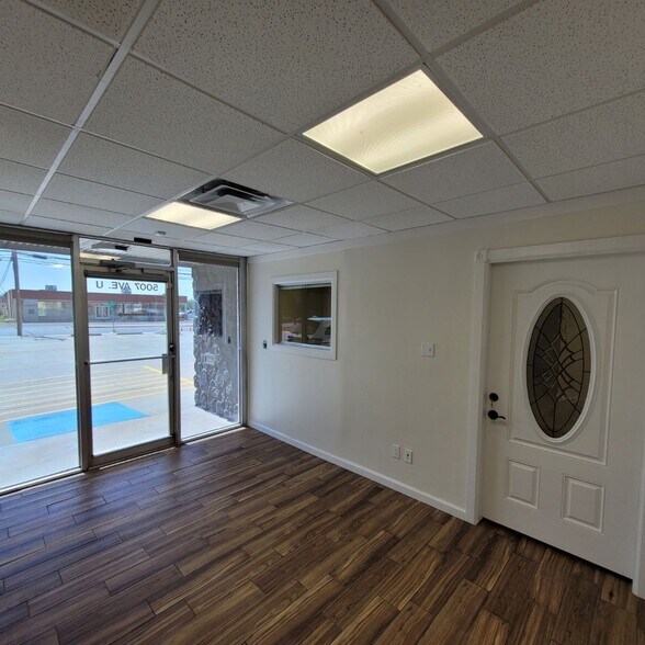 More Photos Of 5007 Avenue U, Lubbock Office For Lease