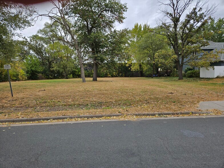 More Photos Of , Mounds View Unknown For Sale