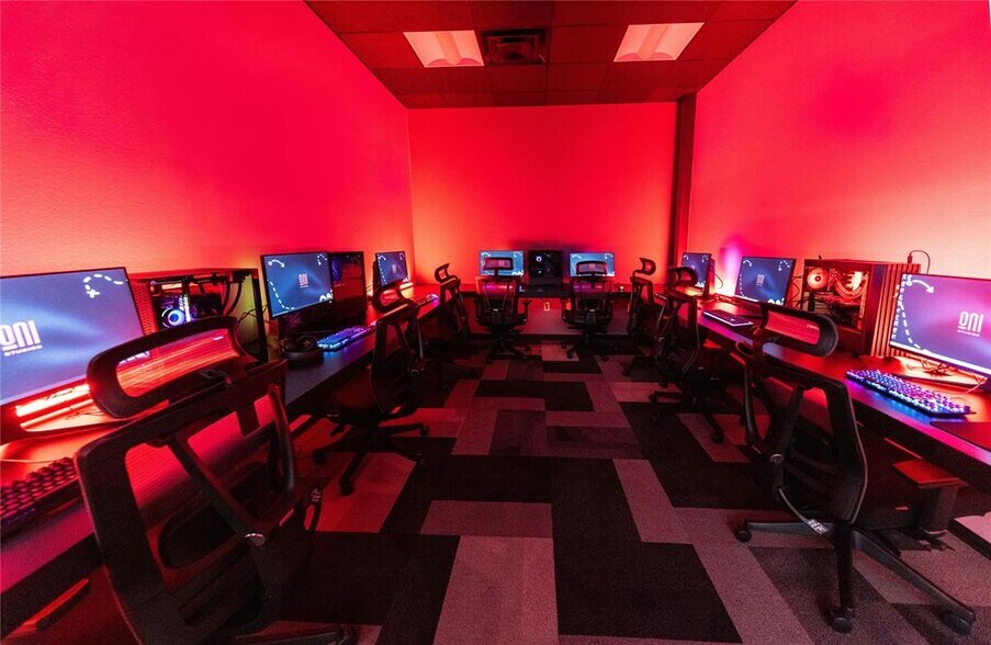 More Photos Of 1220 Toro Grande Dr, Cedar Park Light Distribution For Sale