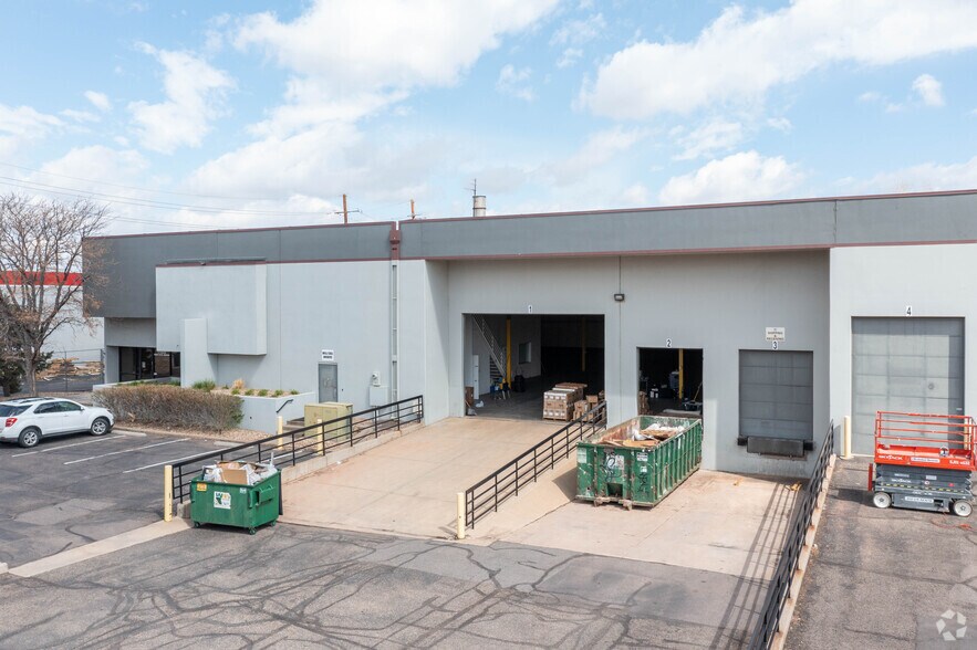 More Photos Of 11809-11839 E 51st Ave, Denver Warehouse For Lease