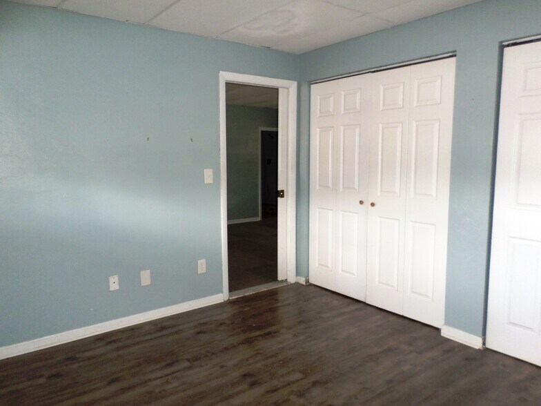 More Photos Of 20540 E Pennsylvania Ave, Dunnellon Flex For Sale