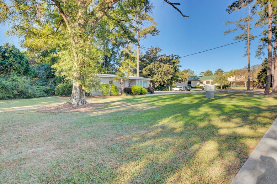 More Photos Of 314 W 4th North St, Summerville Office For Sale