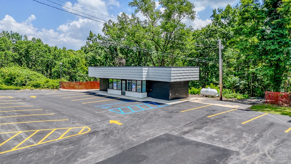 More Photos Of 1610 Scranton Carbondale Hwy, Dickson City Fast Food For Sale