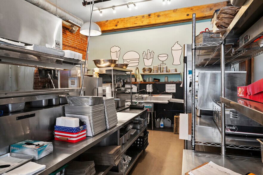 More Photos Of 346 Connecticut St, Buffalo Apartments For Lease