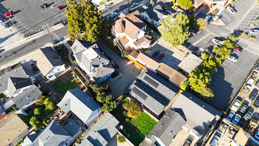 More Photos Of 23 Ford St, Watsonville Apartments For Sale