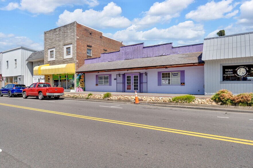 More Photos Of 333 Sullivan St, Kingsport Storefront For Sale