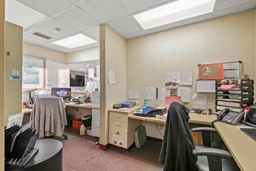 More Photos Of 200 S River St, Plains Medical For Sale