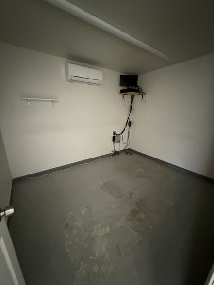 More Photos Of 299 Navarro Dr, Seguin Unknown For Lease