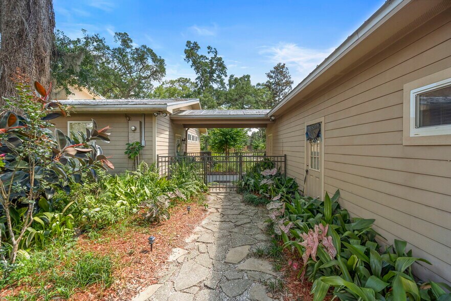 More Photos Of 1056 Reynolds Rd, De Leon Springs Specialty For Sale